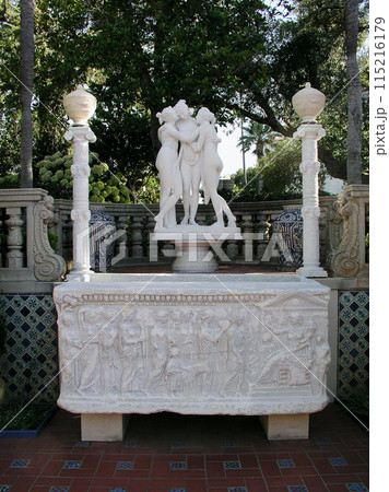 アメリカ合衆国　カリフォルニア州、 サンシメオン　ハースト・キャッスル　三美神 115216179