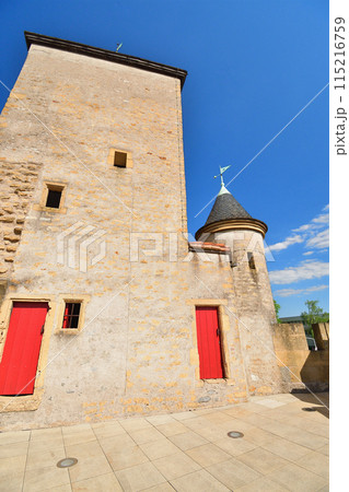 メッス、フランス。ドイツ人の門。2024年5月9日撮影。 115216759