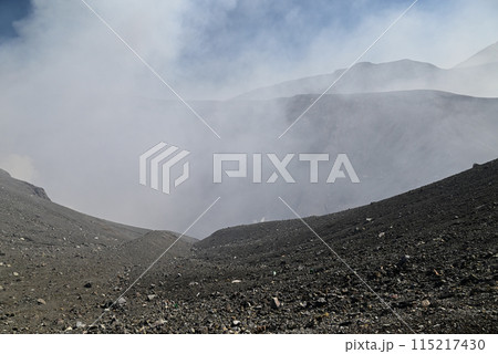 中岳火口、阿蘇、熊本 115217430