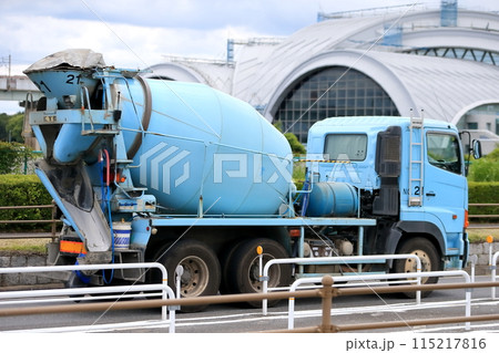 アジテータトラック（コンクリートミキサー車） イメージ 115217816