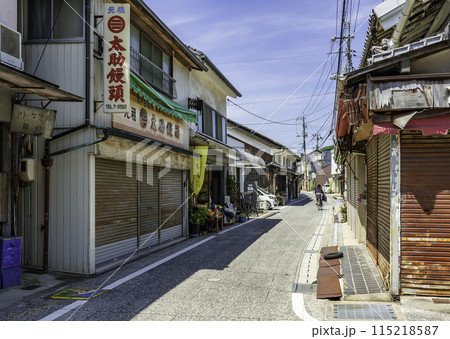生口島 しおまち商店街 広島県尾道市 生口島 しおまち商店街 広島県尾道市 115218587