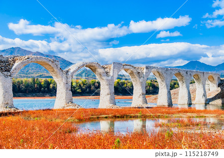 北海道 秋のタウシュベツ川橋梁 北海道 秋のタウシュベツ川橋梁 115218749