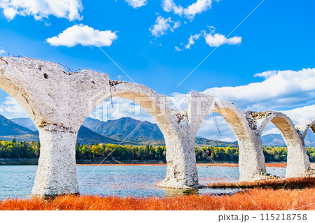 北海道 秋のタウシュベツ川橋梁 北海道 秋のタウシュベツ川橋梁 115218758