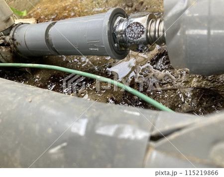 給水配管水漏れ 給水配管水漏れ 115219866
