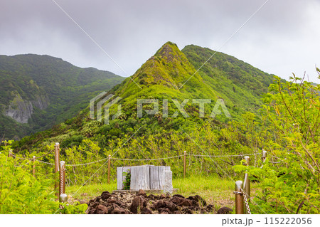 小笠原諸島・母島　小剣先山展望から望む絶景 115222056