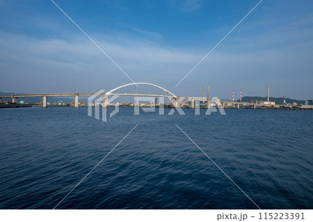 夕暮れの周南工場夜景夜の煌めき 115223391