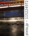 赤い橋 115224972