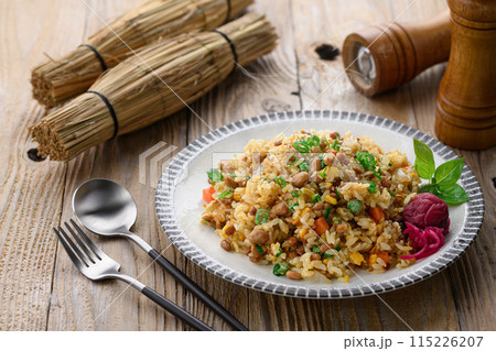 わら納豆を使った 納豆チャーハン ( 納豆の香ばしさが楽しめるアレンジ炒飯 ) わら納豆を使った 納豆チャーハン ( 納豆の香ばしさが楽しめるアレンジ炒飯 ) 115226207