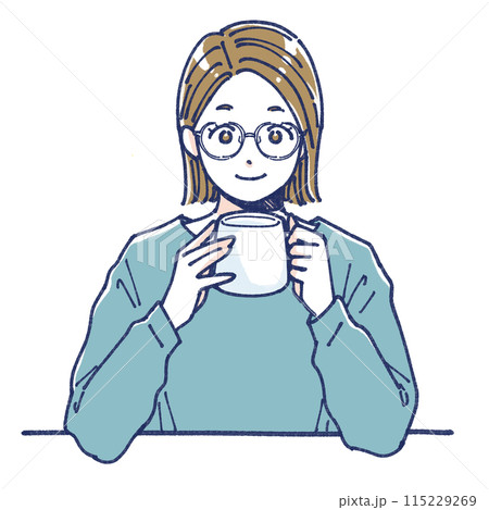 マグカップを持ってくつろぐ女性 背景なし マグカップを持ってくつろぐ女性 背景なし 115229269