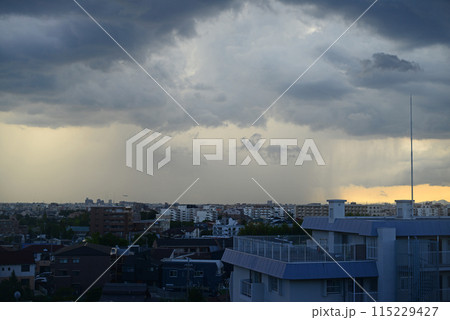 ゲリラ豪雨接近-5 115229427