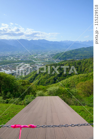 新しいランチャー台より安曇平と北アルプスを望む【安曇野市・長峰山より撮影】 新しいランチャー台より安曇平と北アルプスを望む【安曇野市・長峰山より撮影】 115229518