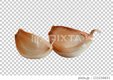 raw garlic isolated 115230851