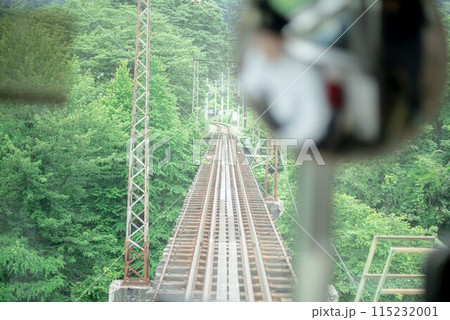 立山　電車の中からの風景 115232001