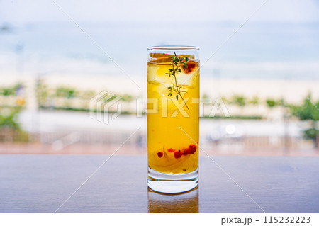 ソーダ 冷たい飲み物 ソーダ 冷たい飲み物 115232223