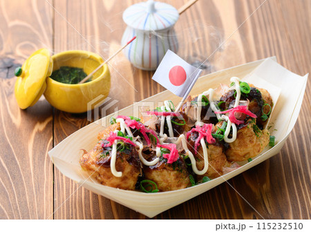 焼きたてあつあつのたこ焼き 115232510