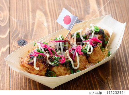 焼きたてあつあつのたこ焼き 115232524