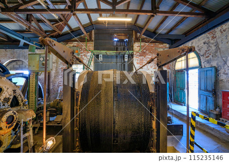 初夏の三池炭鉱宮原坑　内部　福岡県大牟田市 115235146