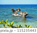 ハートロック（沖縄県古宇利島ティーヌ浜） 115235443