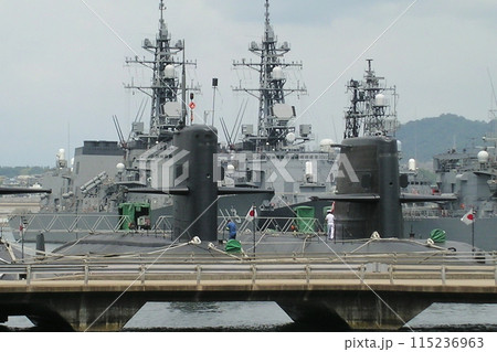 海上自衛隊呉基地【広島県呉市】 115236963