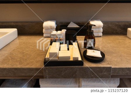 北海道 ニセコの高級リゾートホテル、東山ニセコビレッジ、リッツ・カールトン・リザーブの客室 115237120