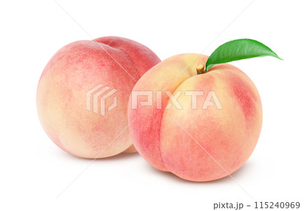 桃 イラスト リアル 白バック 115240969