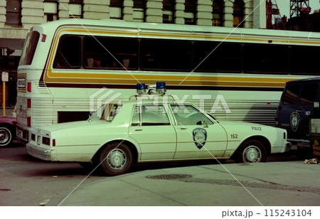 1980年代のアメリカの警察車両：アムトラック警察（ネガフィルム・退色あり） 115243104