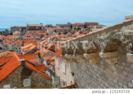 Scenic vief from the roofs of downtown Dubrovnik 115243729