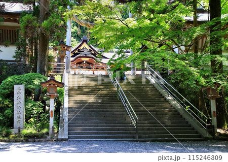 三輪山を神体山とする大和国の一宮… 三輪神社こと『大神神社』 115246809