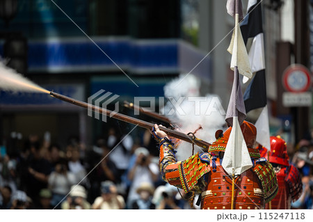仙台青葉まつり　伊達古式火縄銃演武式　火縄銃発泡 115247118