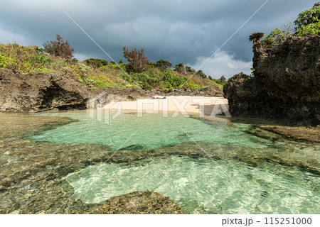 Natural lagoon with crystal clear waters, Iriomote Island, Okinawa. 115251000