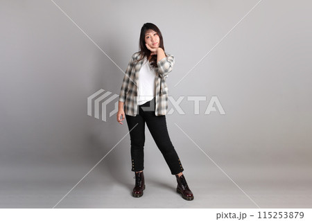 30s Asian woman 115253879