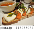 ヘルシーな朝食 115253974