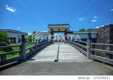 本丸一文字門 115256011