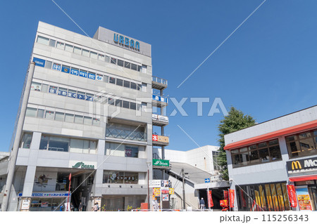 駅前風景　保土ヶ谷駅 115256343