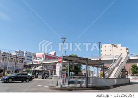 駅前風景　保土ヶ谷駅 115256357