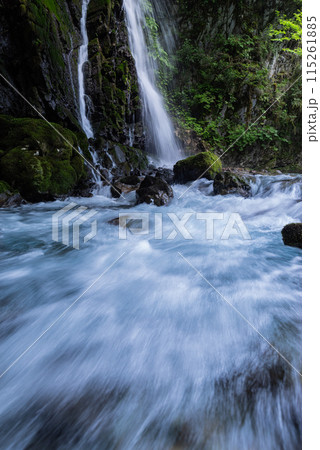 ごろごろの滝　岐阜県 115261885