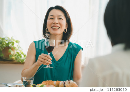 a forty-something woman 115263050
