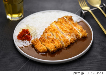 チキンカツカレー 115264541