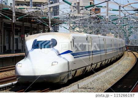 山陽路・西明石駅を俊足で駆け抜ける… 山陽新幹線【西明石駅】 山陽路・西明石駅を俊足で駆け抜ける… 山陽新幹線【西明石駅】 115266197
