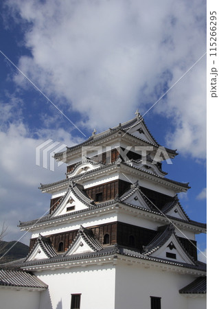 愛媛県大洲市 晴れの日の大洲城 愛媛県大洲市 晴れの日の大洲城 115266295
