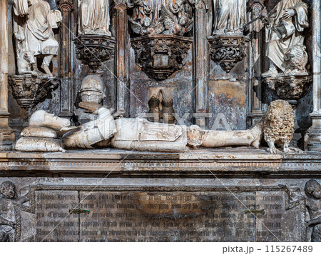 Tombs of Santa Cruz Monastery at Coimbra, Contains tombs of the first two kings of Portugal Tombs of Santa Cruz Monastery at Coimbra, Contains tombs of the first two kings of Portugal 115267489