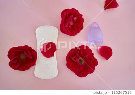 woman's uterus, red roses, menstruation 115267516
