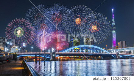 隅田川花火大会　夏イメージ　イベント　打ち上げ花火【東京都・台東区－墨田区】 115267805