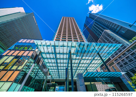 日本の東京都市景観  6月。東京日本橋タワーとつながる日本橋駅（出入口B6）などを望む＝5日 115268597