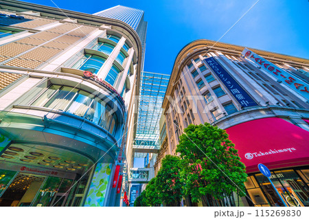 日本の東京都市景観 6月。日本橋の日本橋高島屋S.C.などを望む。新たな時代へ 日本の東京都市景観 6月。日本橋の日本橋高島屋S.C.などを望む。新たな時代へ 115269830