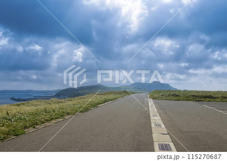 北海道・礼文島スコトン岬 / Rebun Island, Hokkaido, Japan 115270687