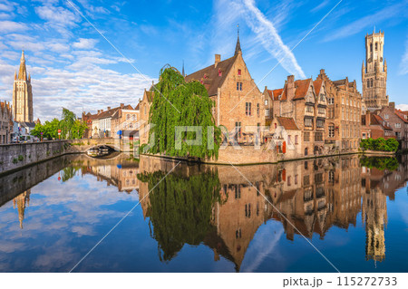 Scenery of the Rosary Quay, Rozenhoedkaai in Dutch, located in Bruges, Belgium 115272733