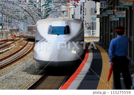 山陽路・西明石駅を俊足で駆け抜ける… 山陽新幹線【N700系A】 山陽路・西明石駅を俊足で駆け抜ける… 山陽新幹線【N700系A】 115275559