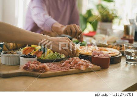 a forty-something woman 115279701