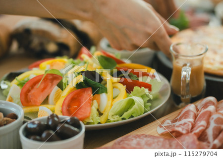 a forty-something woman 115279704